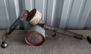 lot 67 image: 2 Vintage Sprayers and Thumb Oiler