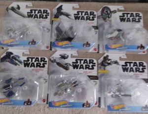 lot 81 image: 6 Pack of Hot Wheels Star Wars Vehicles---Brand New