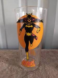 lot 94 image: 1976 Pepsi Promotional  Supergirl Collectors Glass