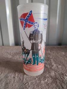 lot 95 image: Texas Under the Confederate Flag  Collectors Glass