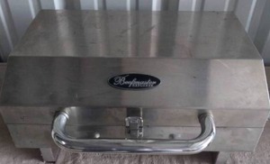 lot 97 image: Beefmaster Explorer Countertop Grill--Needs Cleaning but Works Great