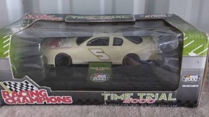 lot 117 image: Racing Champions Time Trial 2000 #5 124 Scale Die Cast Car