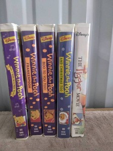 lot 114 image: Selection of 5 Winnie the Pooh VHS Movies