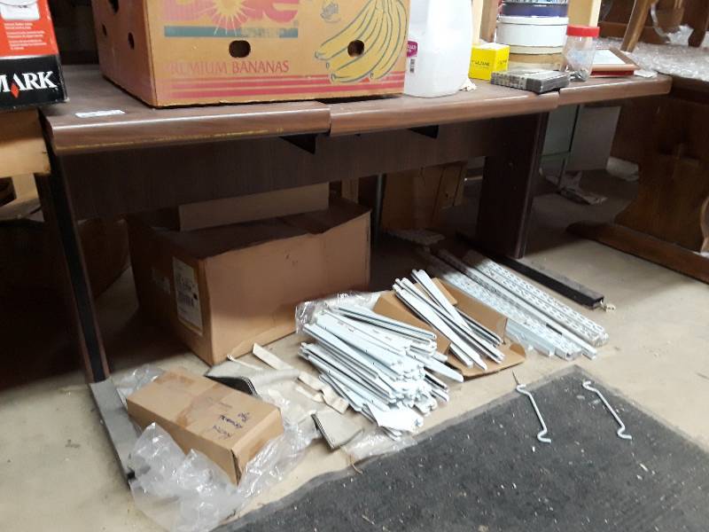 lot 142 image: 60 x 29 12 x 30 computer table  & ...
