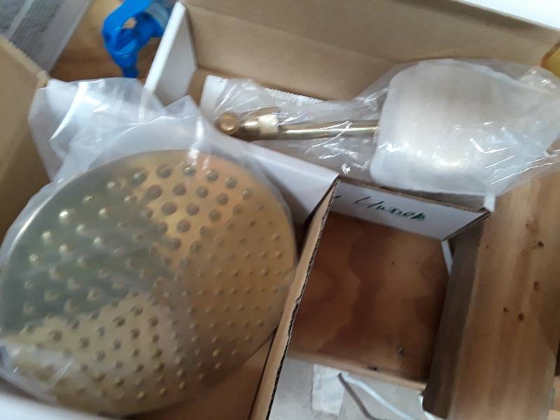lot 102 image: New  Aussie down under shower head ...