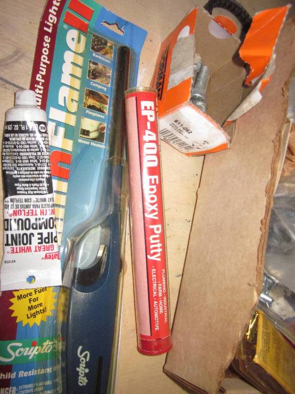 lot 42 image: Misc. Tacks, brads ep 400 epoxy put...