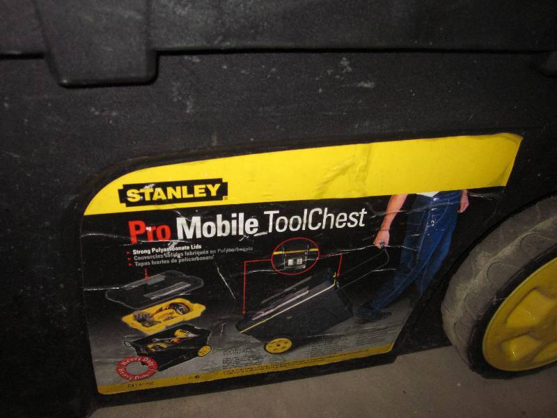 lot 78 image: Stanley Mobile tool chest...