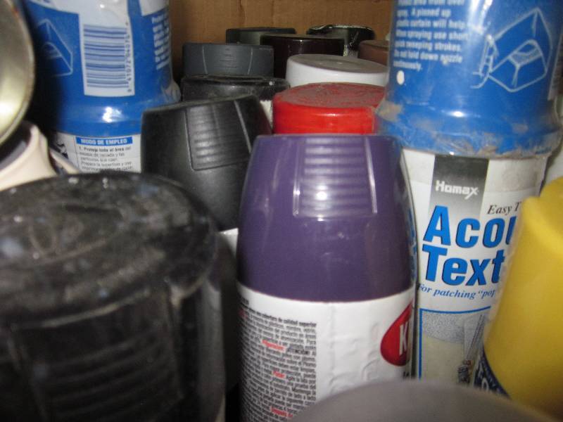lot 20 image: Various spray paints x 28 and acous...