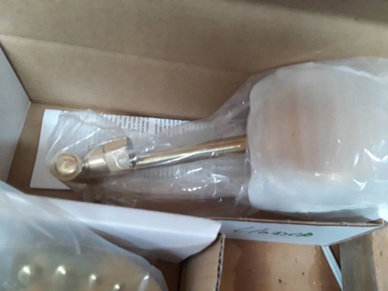 lot 101 image: New  Aussie down under shower head ...