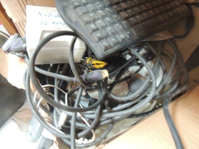 lot 263 image: Computer keyboards and wires...