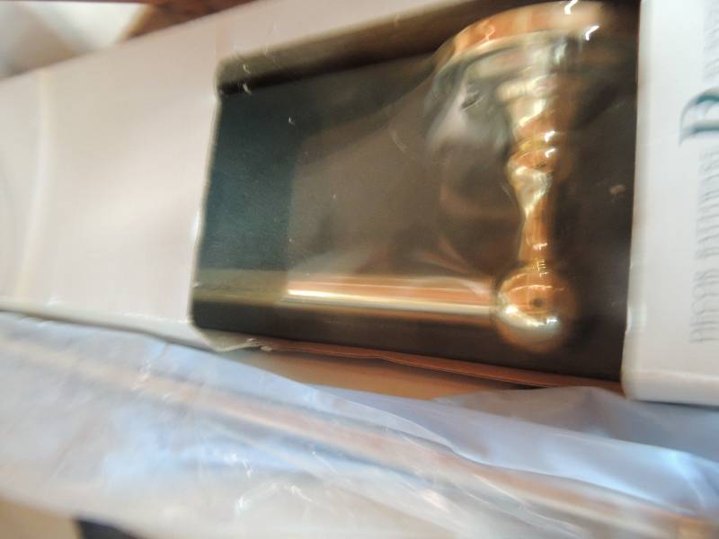 lot 164 image: Greenwich towel rack x 6 new...