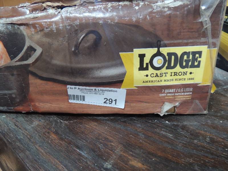 lot 291 image: LODGE CAST IRON  skillet NIB...