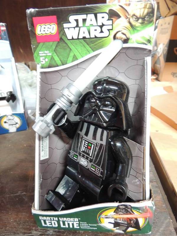 lot 293 image: Star Wars LEGO - DARTH VADER  - LED TORCH -  NIB