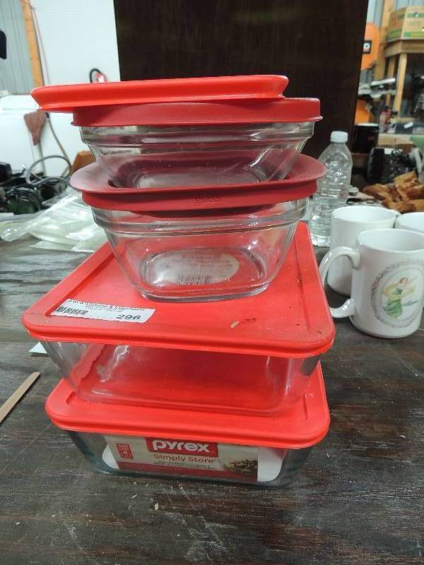 lot 296 image: 2 11 inch pyrex and 2 small Pyewx ...