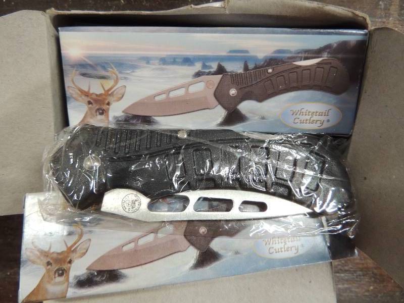 lot 307 image: Knife (s)-Gentle by Whitetail...