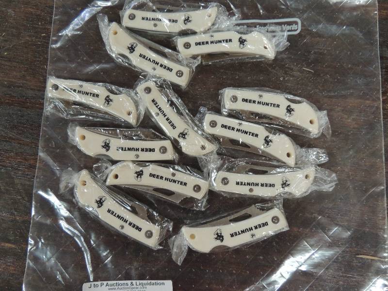 lot 322 image: FROST KNIVES - DEER NEW QTY 12