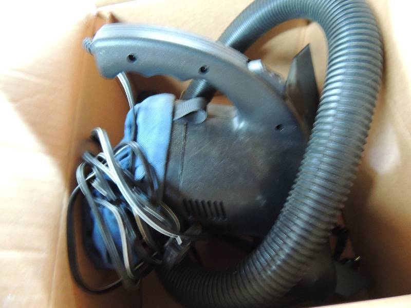 lot 332 image: ROAD PRO  vaccum cleaner...