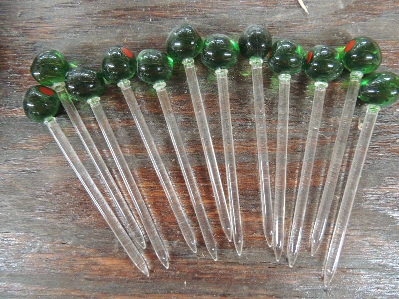 lot 342 image: glass swizzel sticks x 12 with oliv...
