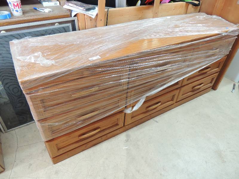 lot 507 image: 9 drawer dresser with mirror...
