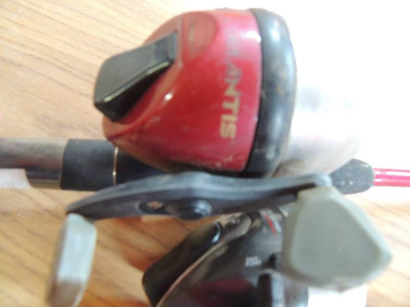 lot 628 image: SHAKESPEAR 5611 BEARING REEL, ROD -...