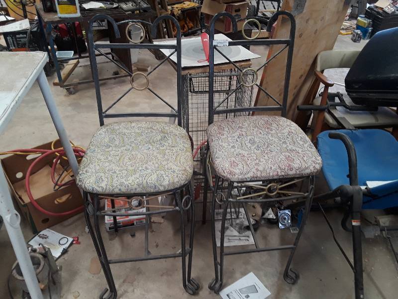 lot 515 image: 2 iron back barstools...