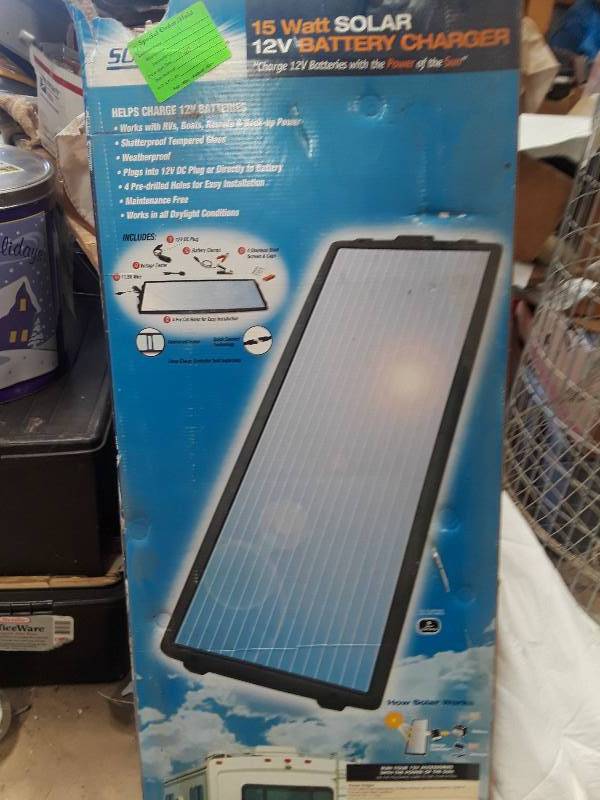 lot 516 image: 15W SOLAR 12 Volt battery charger SOLAR PANELS  QTY 5