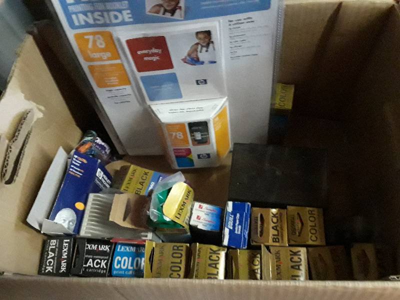 lot 553 image: Box of printer ink new in boxes sev...