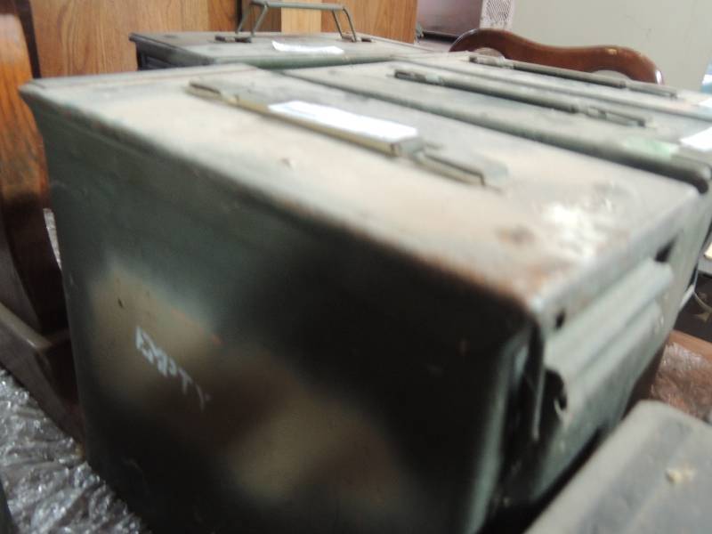 lot 924 image: Green metal ammo box large...