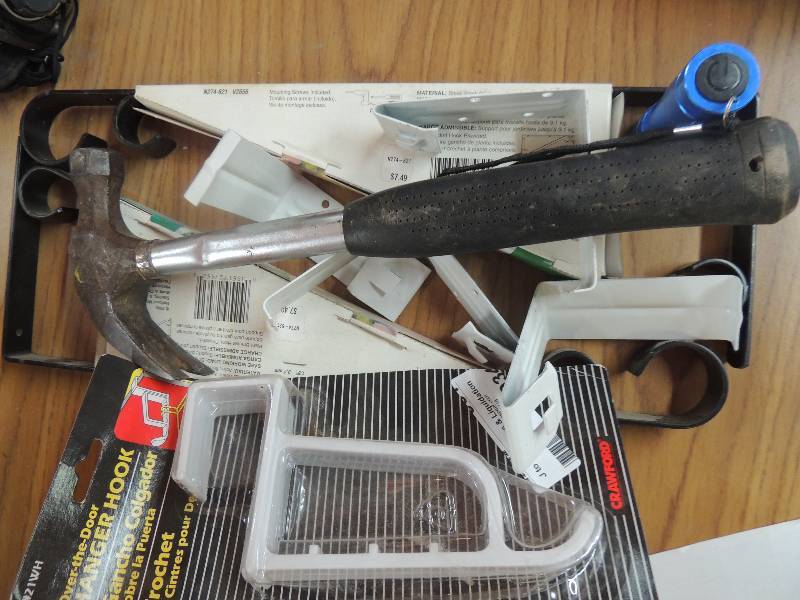 lot 934 image: Pocket saw NIB  hanger  hooks for ...