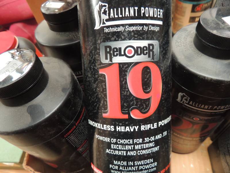 lot 964 image: ALLIANT RIFLE  smoleless powder  X ...