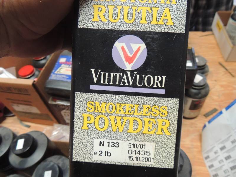 lot 965 image: Vihta V smokeless powder -  N130, ...