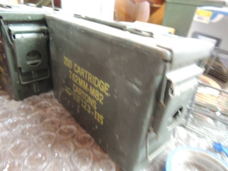 lot 915 image: Green metal ammo box large...