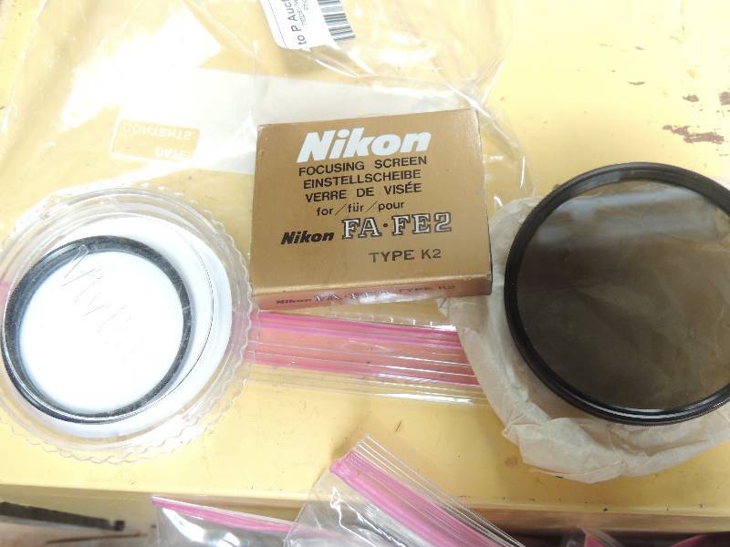 lot 813 image: Nikon focusing screen...