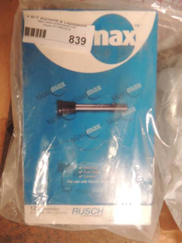 lot 839 image: Viewmax antistatic antifog towelett...