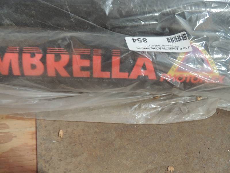 lot 854 image: Photo flex umbrellas x6...