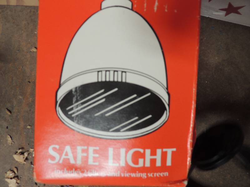 lot 853 image: safe light with 2 filters, and a vi...