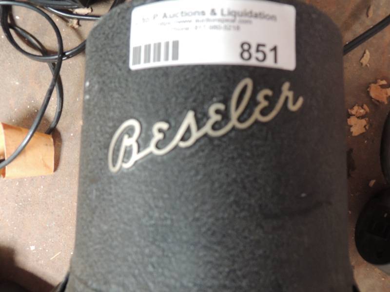 lot 851 image: Kessler photography light...