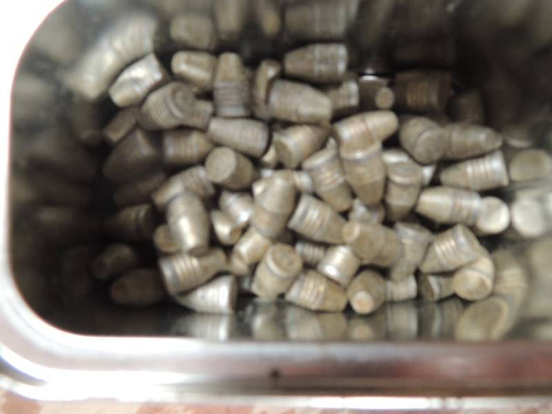 lot 885 image: 357 BULLETS  ONE CONTAINER