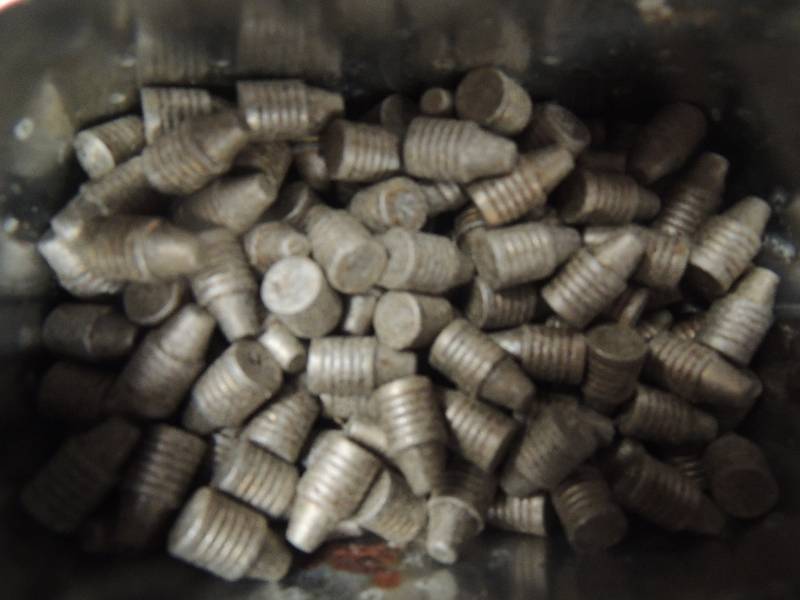 lot 886 image: 32 caliper BULLETS