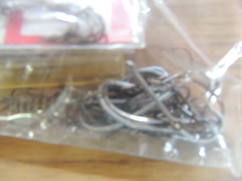 lot 577 image: perch hooks and treble hooks...