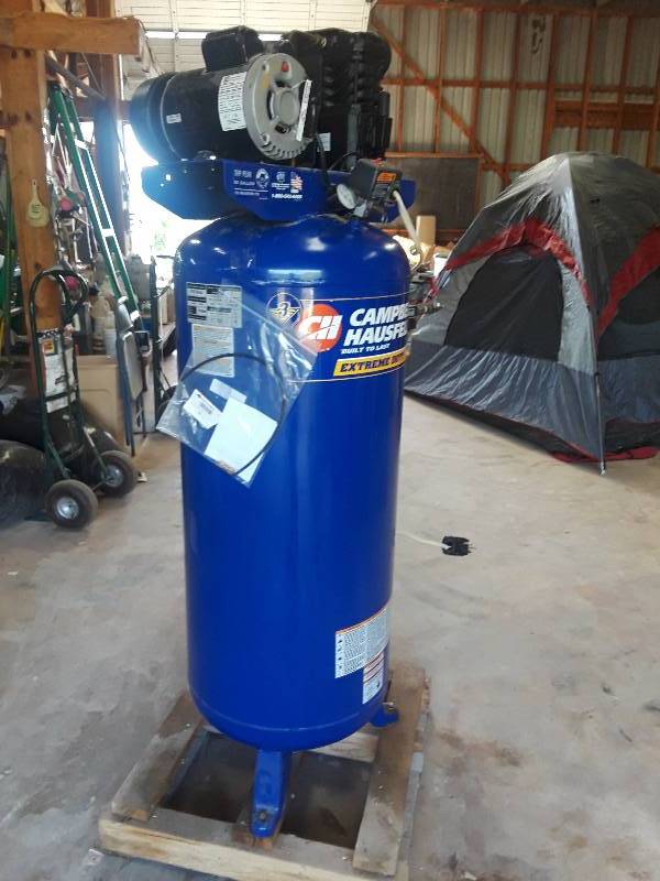 lot 799 image: CAMPBELL HAUSFELD  7 HP  60 GAL. Compressor...