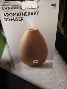 lot 100 image: Sharper Image Aromatherapy Defuser