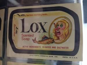 lot 57 image: Rare 1975 Topps Chewing Gum Sticker (Lox)