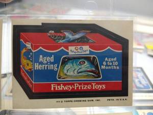 lot 76 image: Rare 1975 Topps Chewing Gum Sticker (Fishy-Prize Toys)