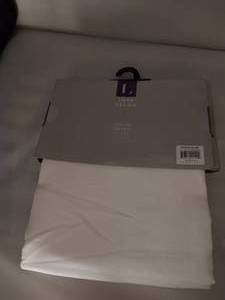 lot 29 image: Lush Decor Venetian Curtain  54 x 84  open box