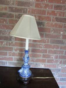 lot 37 image: beautiful blue and white bedside or living room lamp with shade works 28  tall with wood base