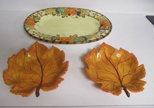 lot 49 image: 18 12 x 14 fall design platter, 2 10 in hand painted fall 