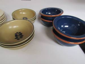 lot 52 image: 6 pfaltzgraff bowls and 4 blue and orange pottery bowls
