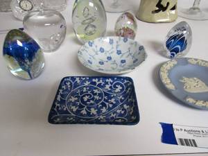 lot 79 image: tiffany glass apple, glass designer egg, Wedgewood ash trey, blue floral bowl and more
