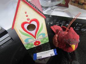 lot 81 image: hanging fabric red bird, 8 bird house